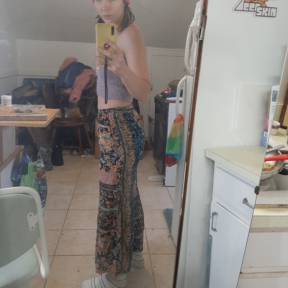 Patterned Flowy Pants - Picture 4 of 6